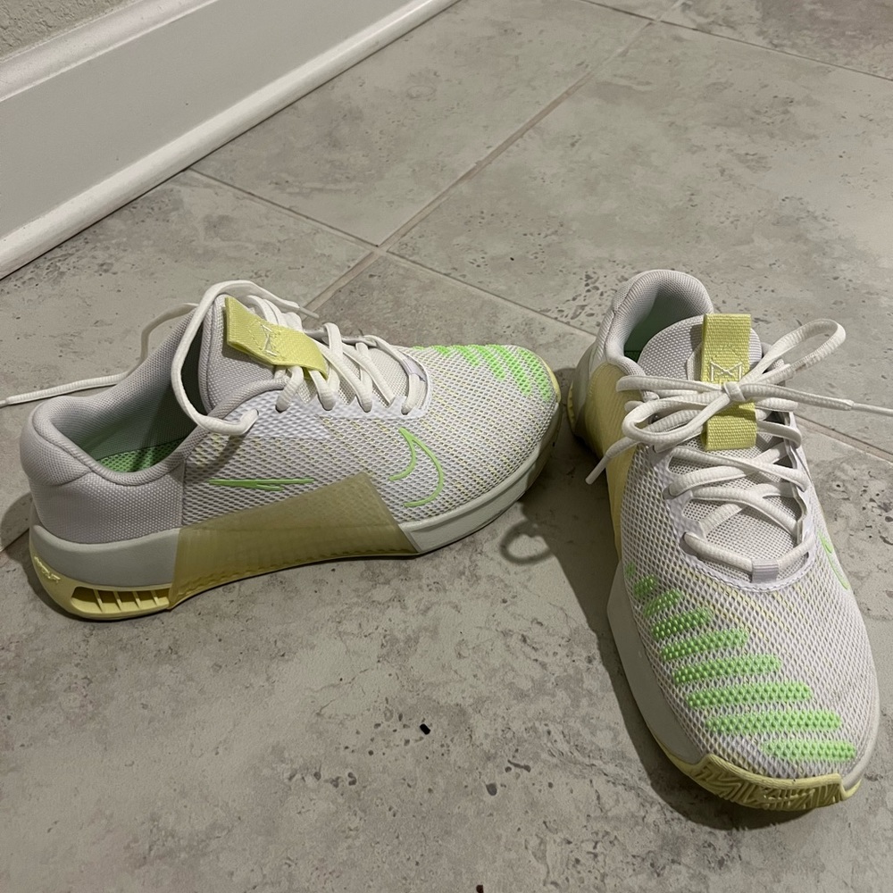Women’s Nike Metcon 9 Workout training Shoes size 7